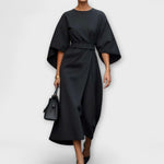 Sonia - An elegant dress with sleeves