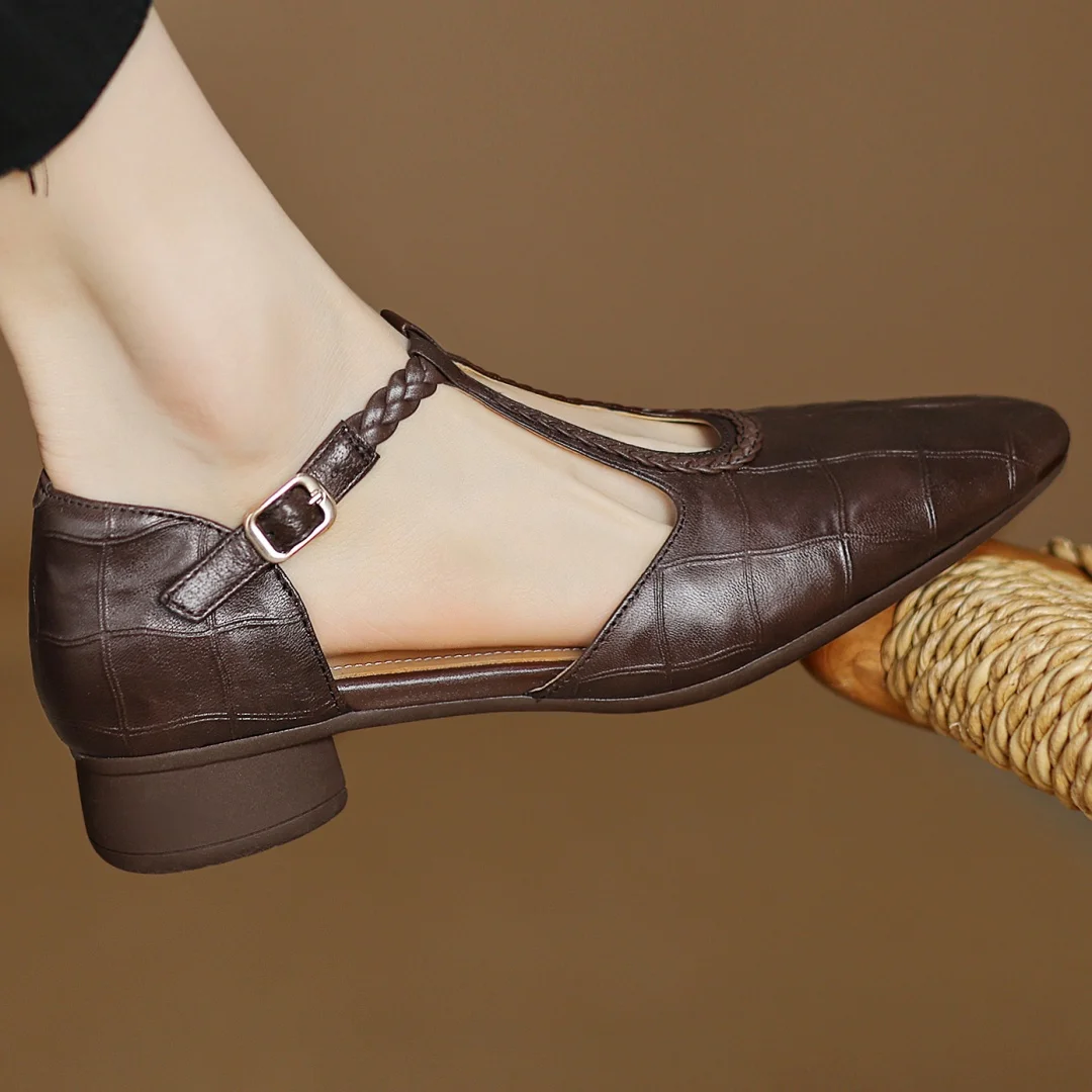Peony T-bar shoes in brown