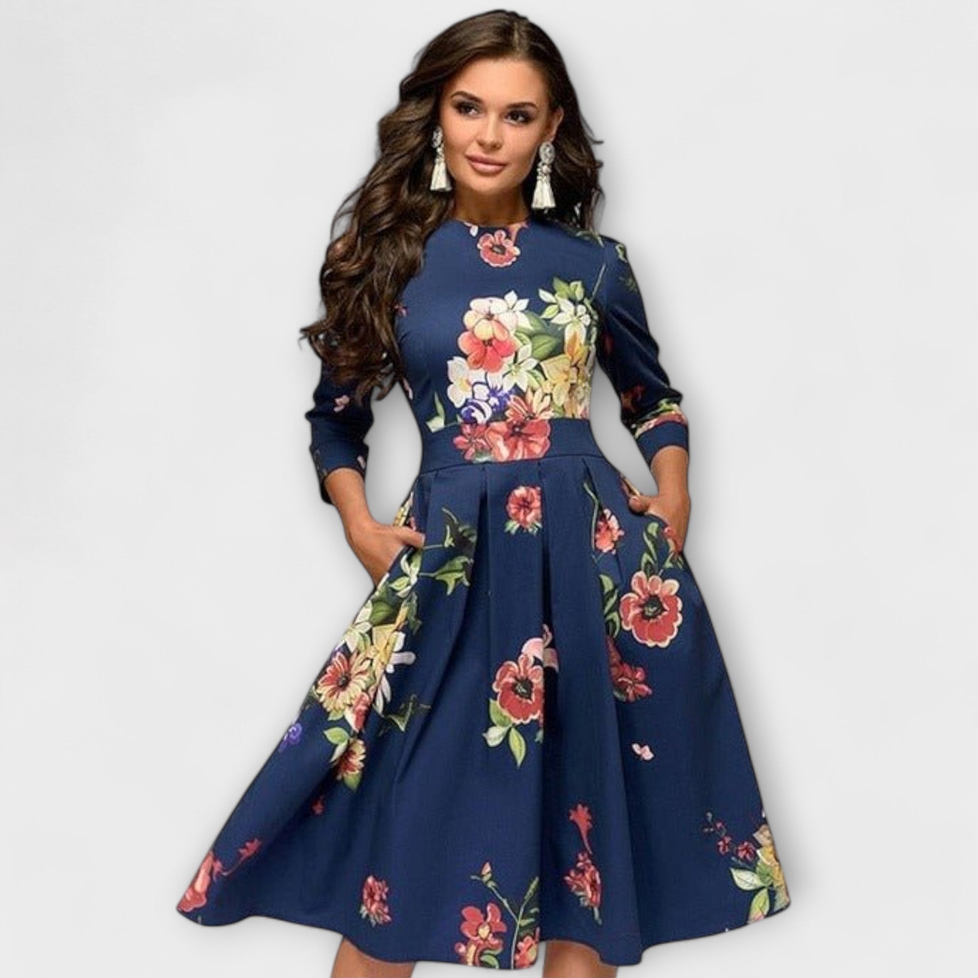 Retrozo - Elegant Knee-Length Dress